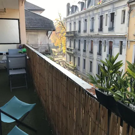 Apartment Le Gruffaz - Hyper Centre, Balcon Sur Canal *